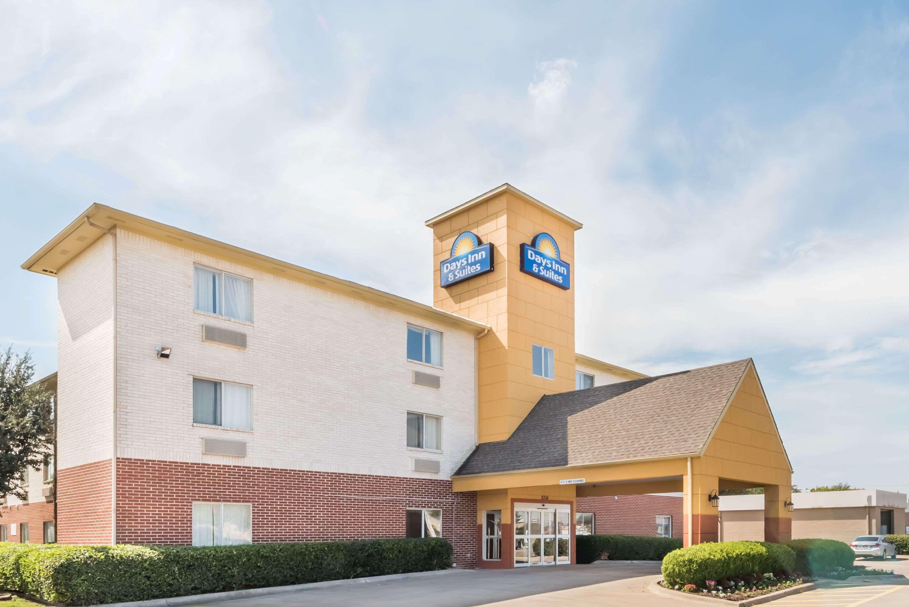 Days Inn & Suites By Wyndham Dallas Zewnętrze zdjęcie