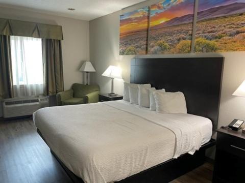 Days Inn & Suites By Wyndham Dallas Zewnętrze zdjęcie